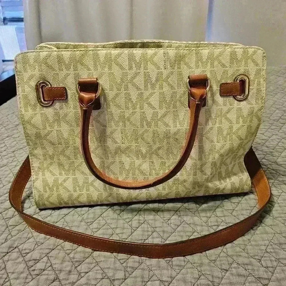 Michael Kors Handbag - Picture 2 of 12